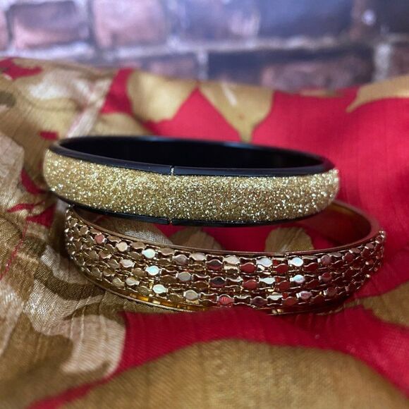 Gold Bangle Bracelets Set of Two Size Small Medium - Picture 4 of 6